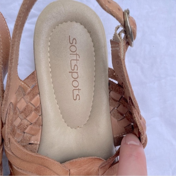 SOFTSPOTS TELA WOVEN HUARACHE LEATHER DARK BEIGE/NATURAL SANDALS SIZE 6W - Picture 7 of 11